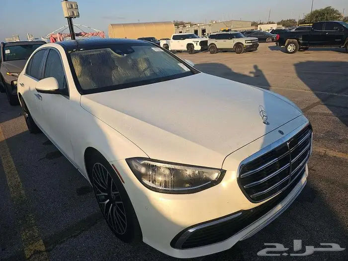 مرسيدس S580 موديل 2021 فل كامل نظيفة جدا للاستيراد 4