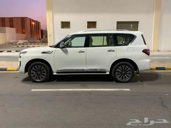 اعرض لكم باترول 2012 0