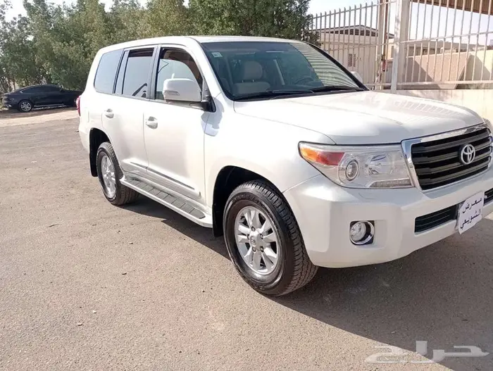 تويوتا جكسار موديل 2012 2