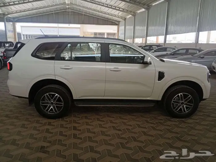 فورد ايفرست بنزين نص فل 2025 اقساط وكاش 5