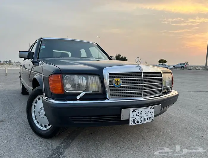 للبيع مرسدس حجم 560 4