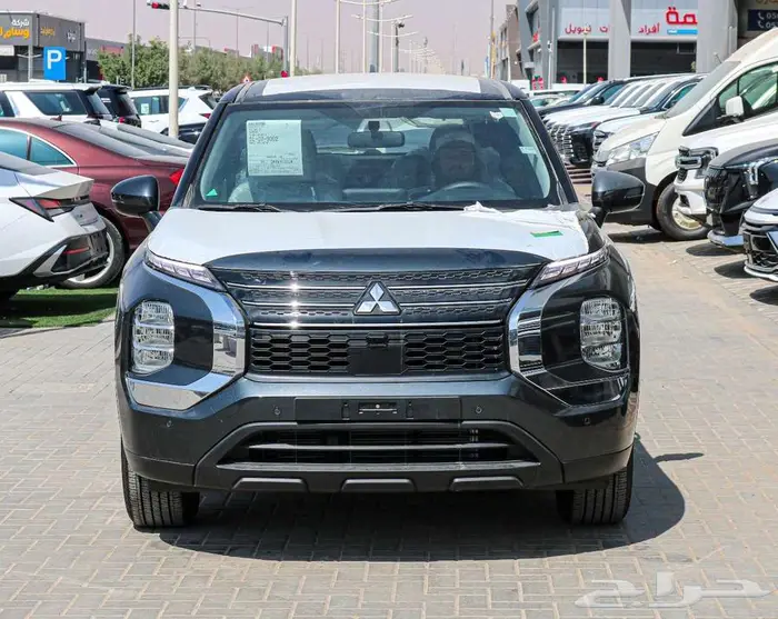 ميتسوبيشى اوتلاندر 5 راكب 2025 كاش واقساط 1