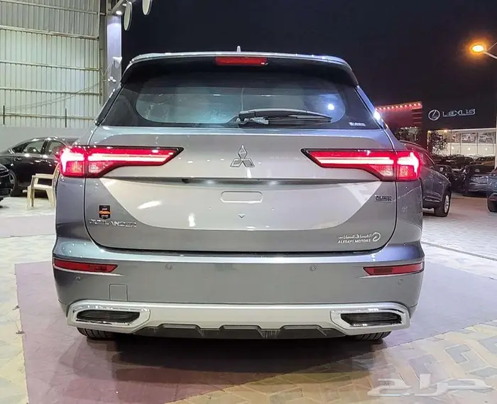 ميتسوبيشي اوتلاندر فل كامل ومتوفر ستاندر 2025 5