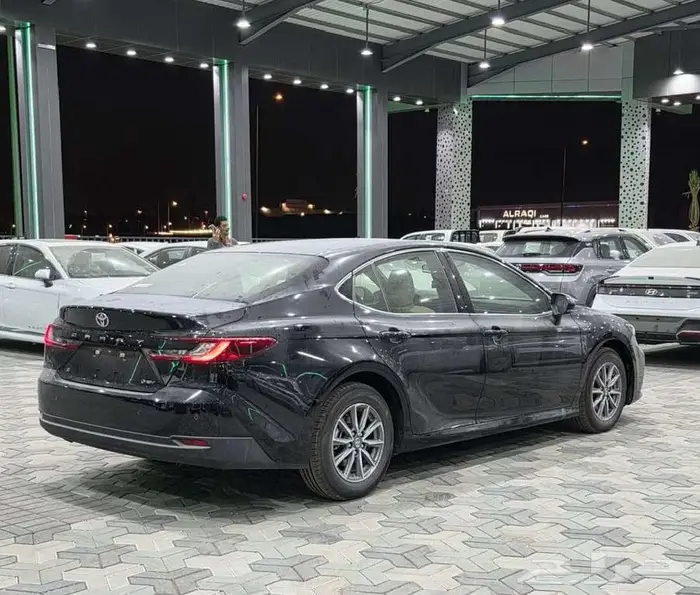 تويوتا كامري ستاندر موديل 2025 كاش و اقساط 2