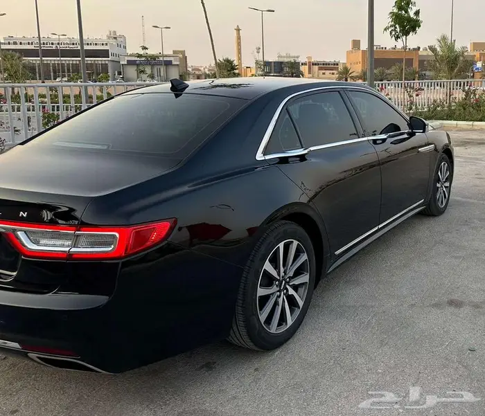 للبيع لنكولن كونتيننتال 18