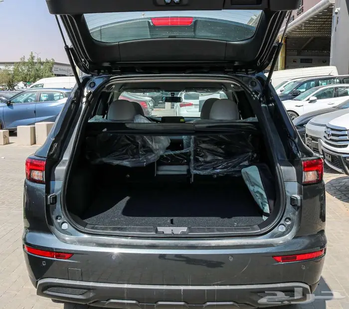 ميتسوبيشى اوتلاندر 5 راكب 2025 كاش واقساط 19