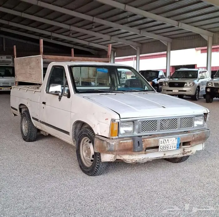 نيسان ددسن بكب غماره 1986 2