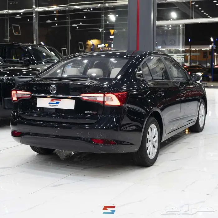 ام جي 5 استاندر موديل 2025. 4