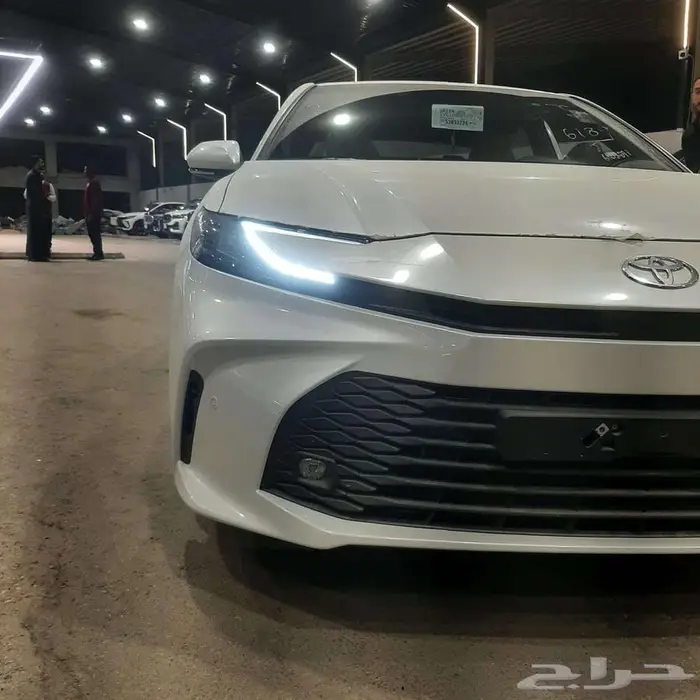 تويوتا كامري E هايبرد 2025 كاش واقساط 9