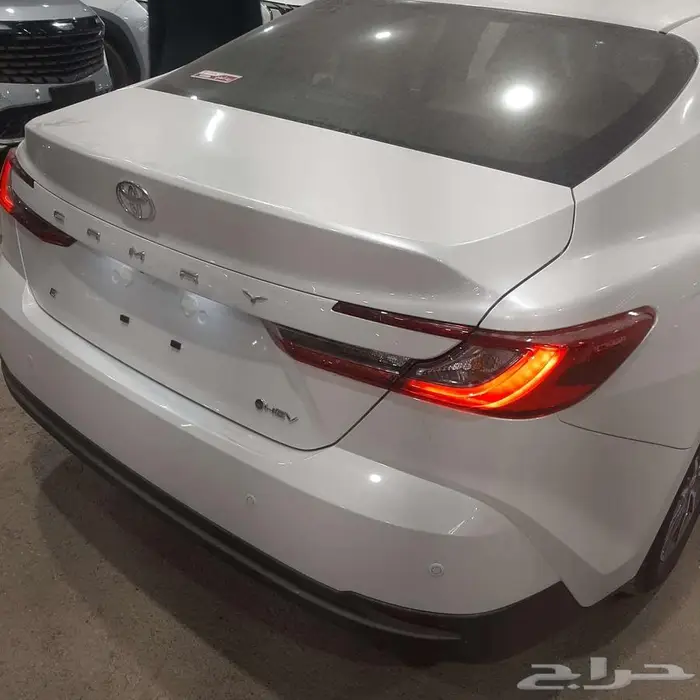 تويوتا كامري E هايبرد 2025 كاش واقساط 15