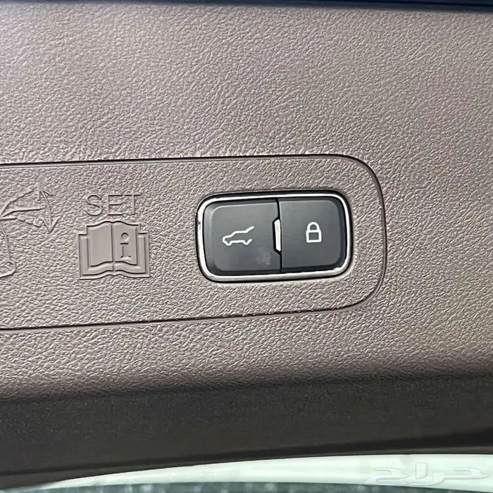 لينكون افياتور ريزرف 7 مقاعد دبل بنزين تماتيك 2023 12