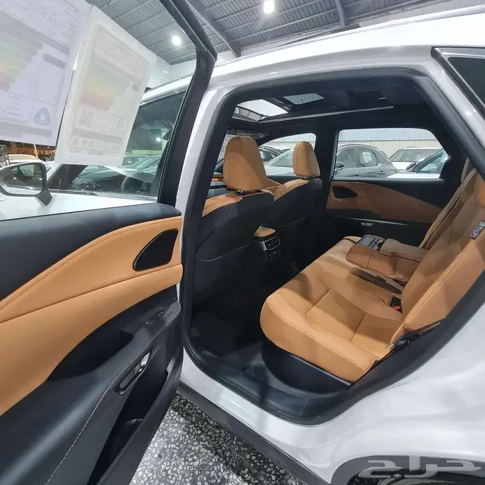 لكزس RX 350 BB بنزين 2025 أبيض السعر 271900 8