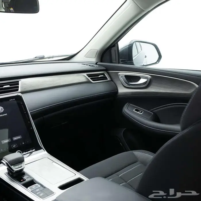 ام جي RX5 ستاندر 2025 باقوي عروض الكاش والاقساط 15