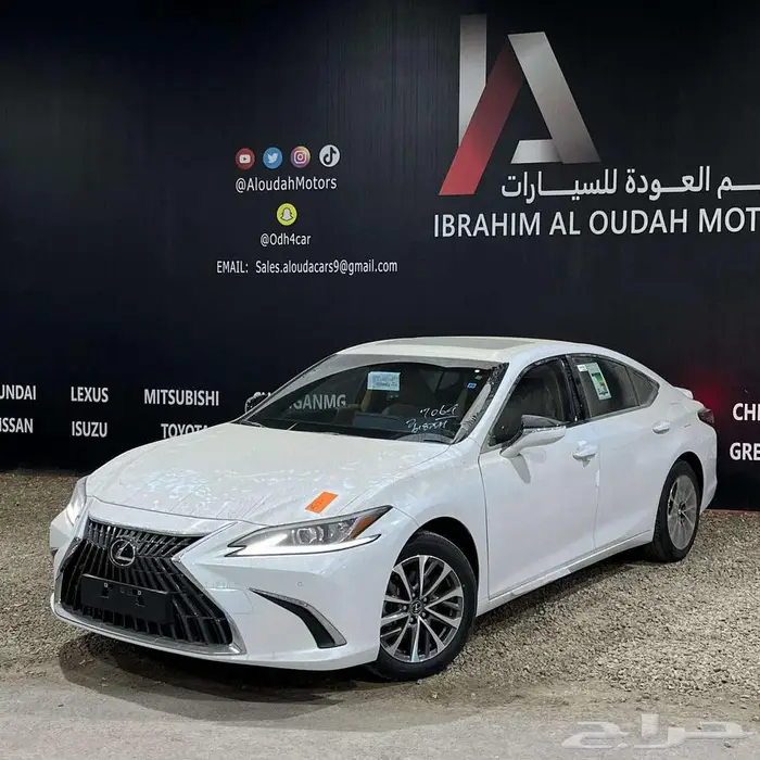 لكزس ES300 AH هايبرد موديل 2025 عرض التقسيط 50 50 بدون ربحيه 1