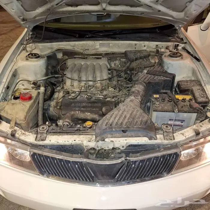 للبيع متسوبيشي ماجنا 2003 7
