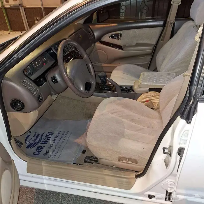 للبيع متسوبيشي ماجنا 2003 9