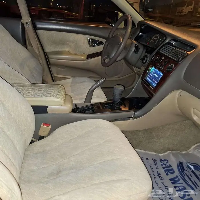 للبيع متسوبيشي ماجنا 2003 10