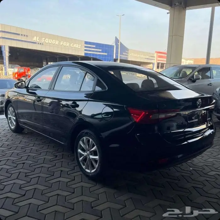 ام جي 5 ستاندر 2025. 2