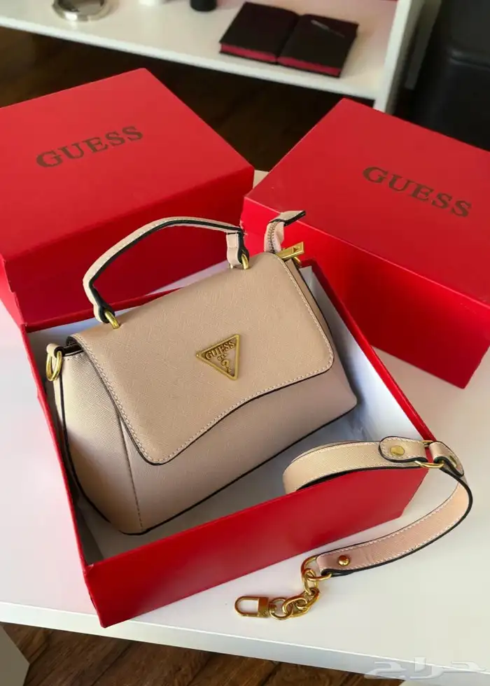 شنط ماركات مع الملحقات شامل التوصيل للمنزل 13