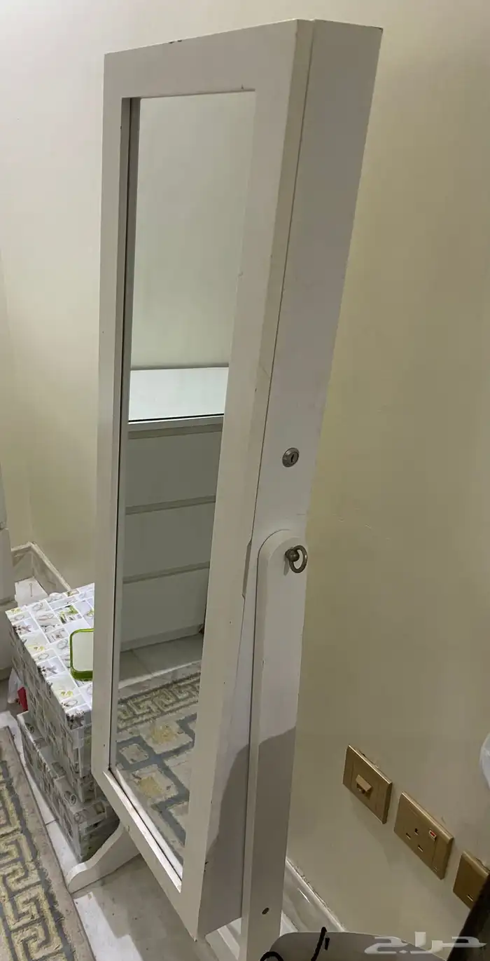 طاولة تلفزيون طاولة ايكيا مرايا اكسسوارت اكسجين قلاية 4