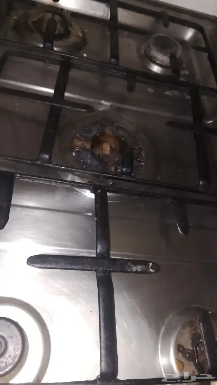 فرن حالتة مستعمل الاغراض ناقصة والبيع على حالتة كما موضح 2