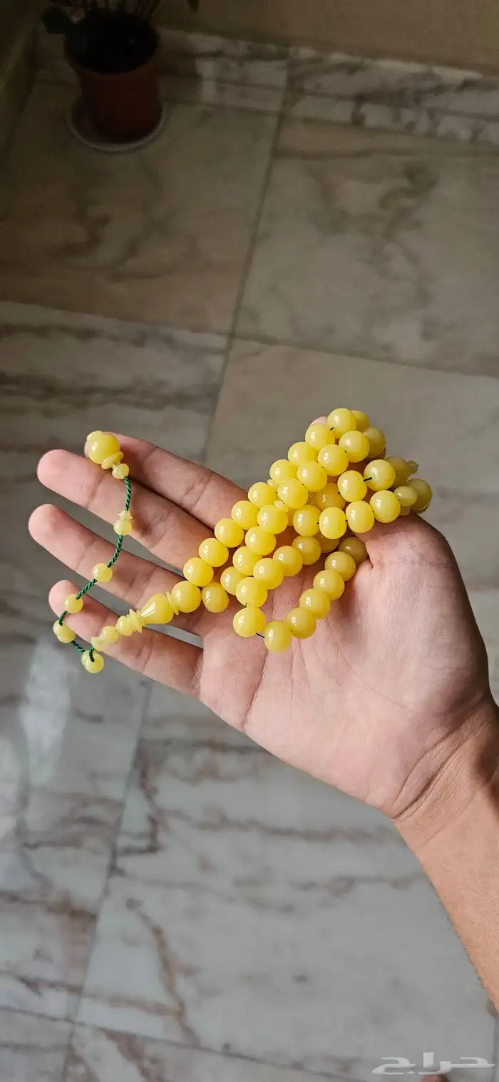 سبحة فاتوران أصفر شبيه المكعبات اليمنية 0