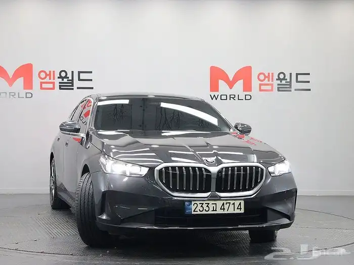 BMW 520i 2024 1