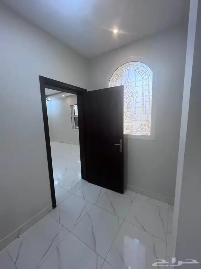 شقه مدخلين خلف فيلا اجار 7