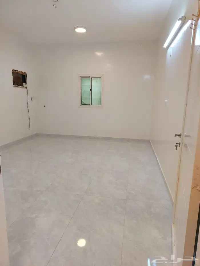 شقق عوائل للإيجار في حي الورود قمبوره قريب من دوار السيوف وا 7