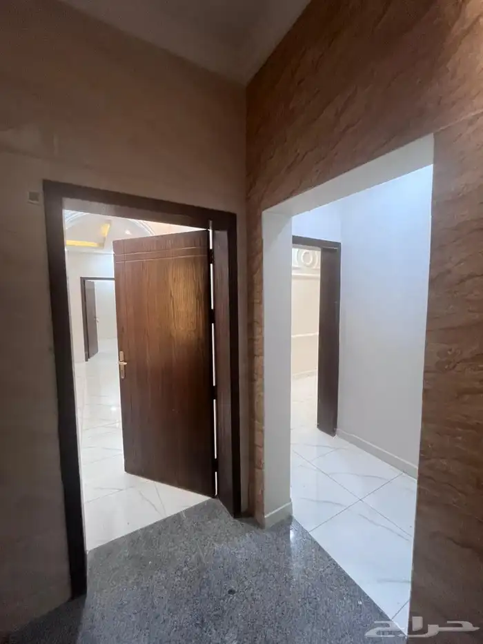 شقه مدخلين خلف فيلا اجار 2