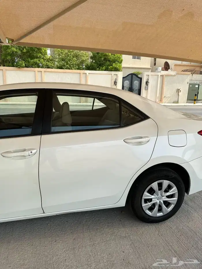 السلام عليكم ورحمه الله وبركاته لعرض لكم سياره كورلا 201 4