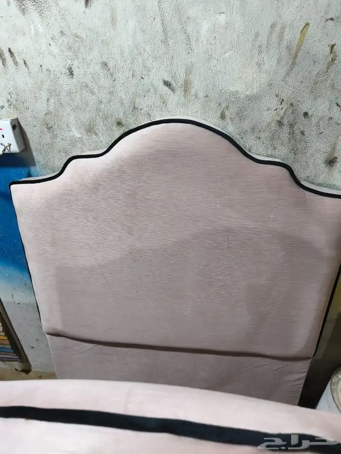 أس ر ة للبيع بحالة ممتازة 47