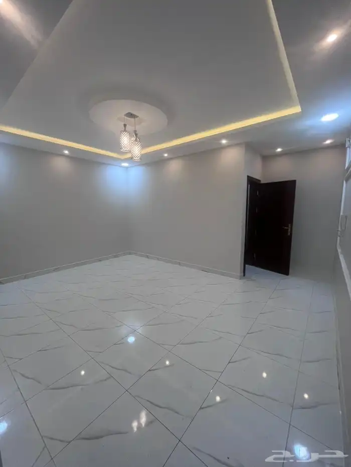 شقه مدخلين خلف فيلا اجار 9