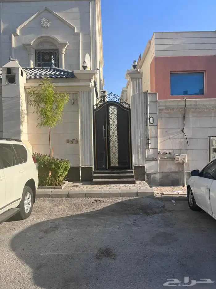 شقه مدخلين خلف فيلا اجار 0