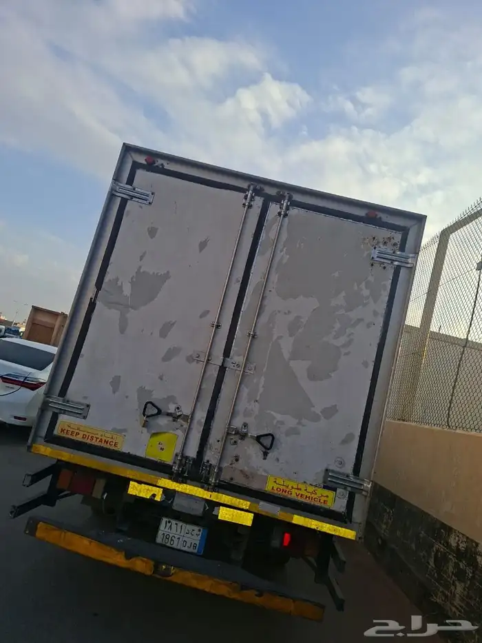 ثلاجة برادة مه كمبريسر شغال علا شرط ممتاز جداا للبع 3