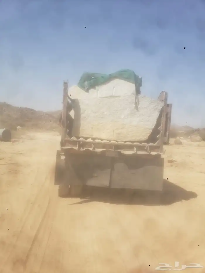 بوكلين لقص الأراضي وبناء الثمايل 0