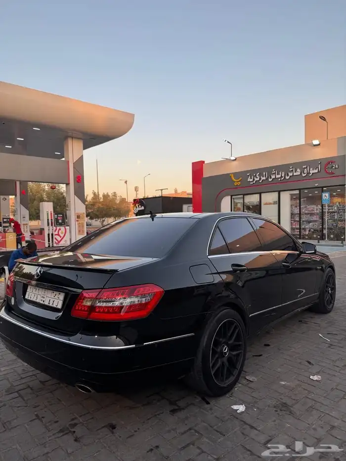 مرسيدس 300 E 3