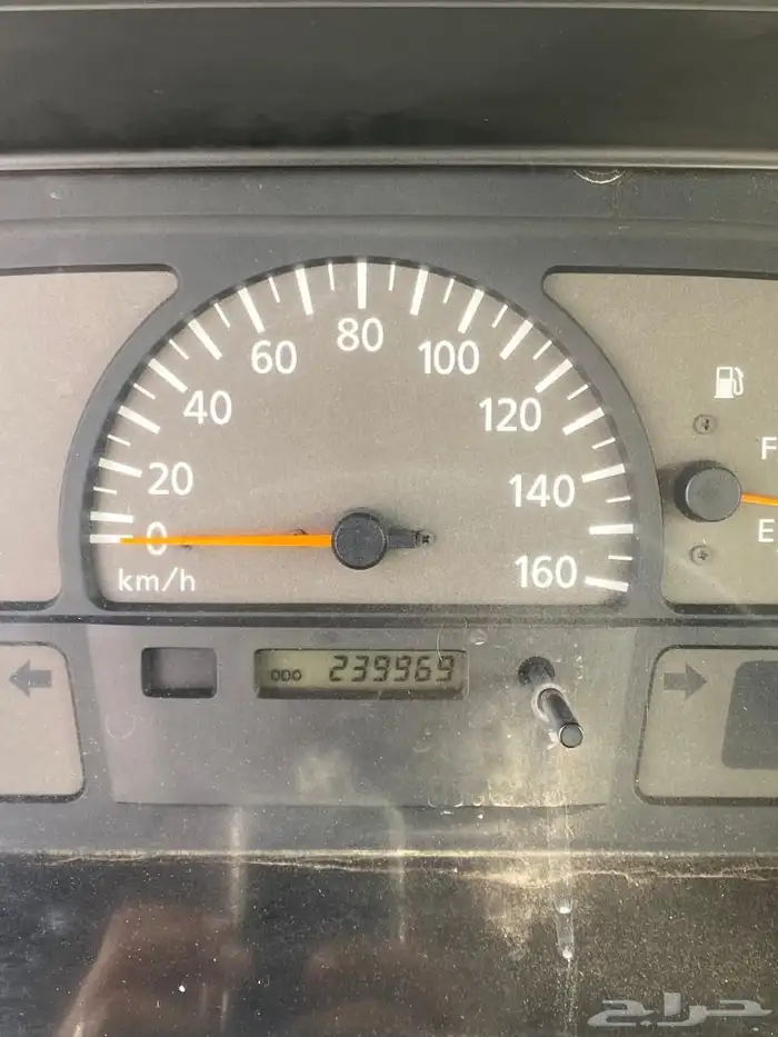 للبيع باص نيسان 2008 9