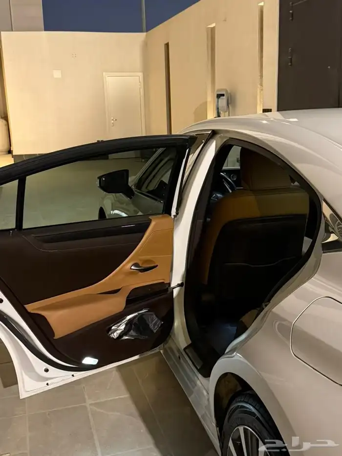 لكزس 2021 نظيف وممشى قليل 54