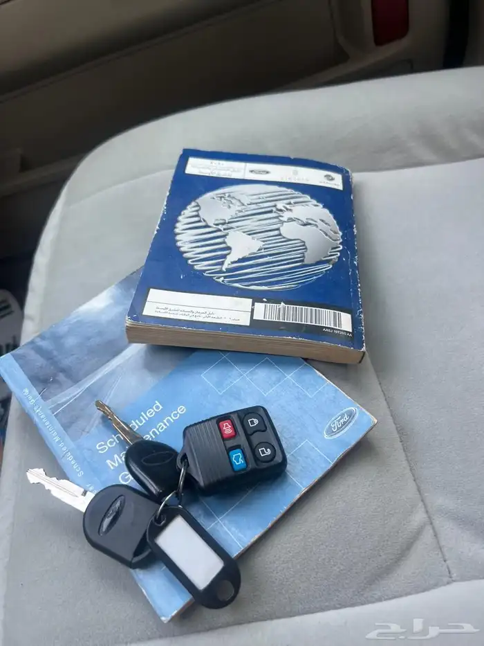 فورد - كراون فكتوريا 10