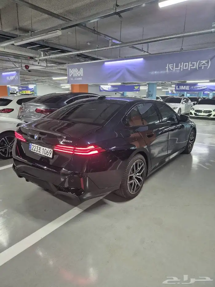 BMW 520i M Sports 2024 وارد كوريا 8