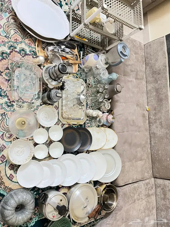 اغراض مطبخ و سرير أطفال و دفاية للبيع 1