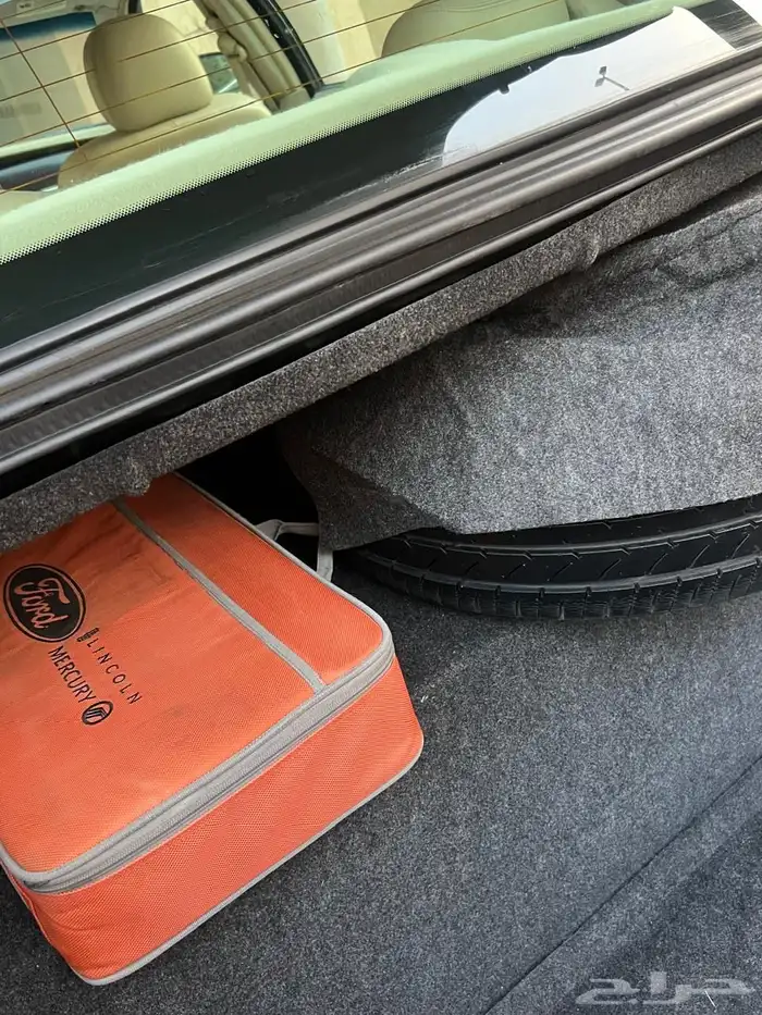 لنكولن - تاون كار 13