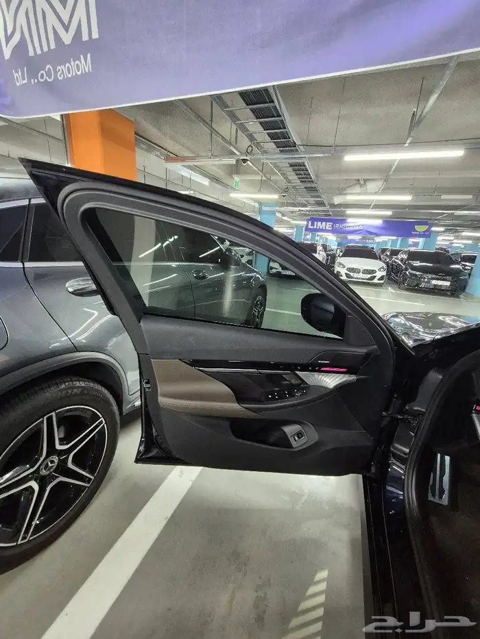 BMW 520i M Sports 2024 وارد كوريا 15