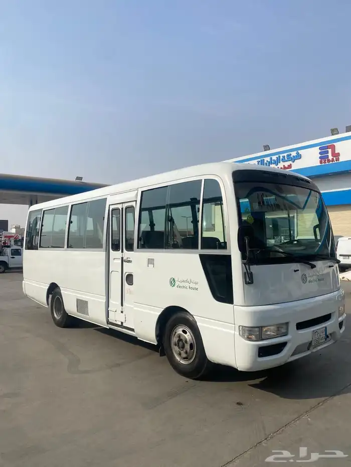 للبيع باص نيسان 2008 1