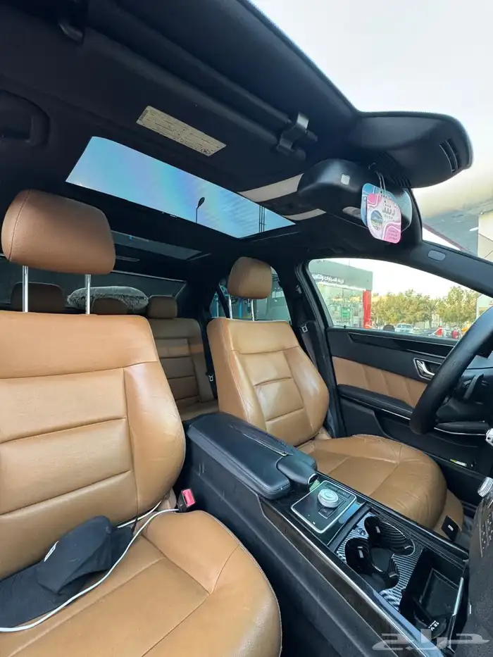 مرسيدس 300 E 8