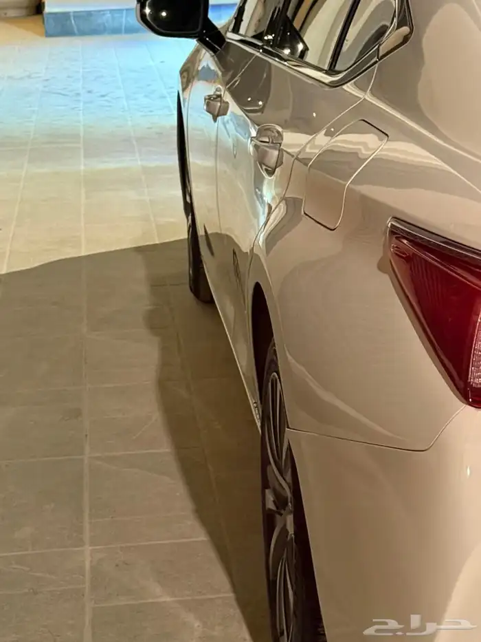 لكزس 2021 نظيف وممشى قليل 20