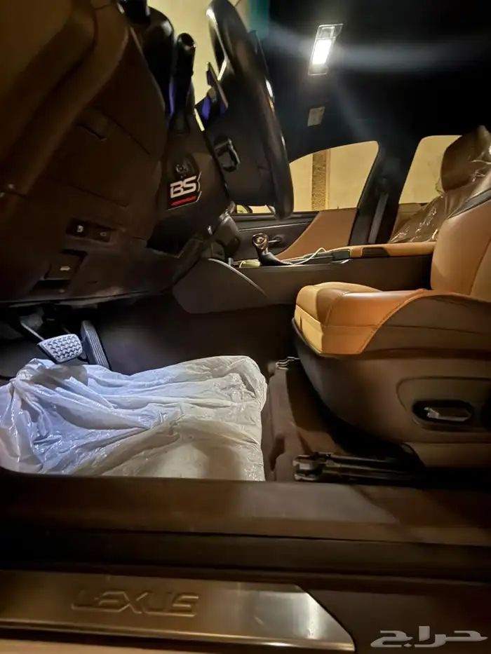 لكزس 2021 نظيف وممشى قليل 63