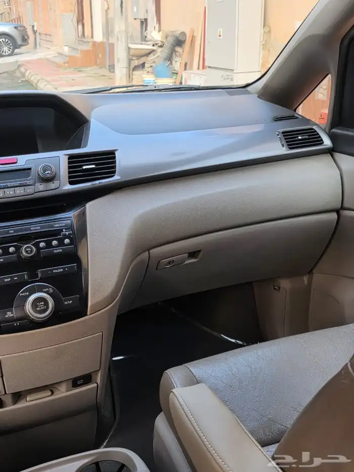 سيارة هوندا أوديسي 2011 6