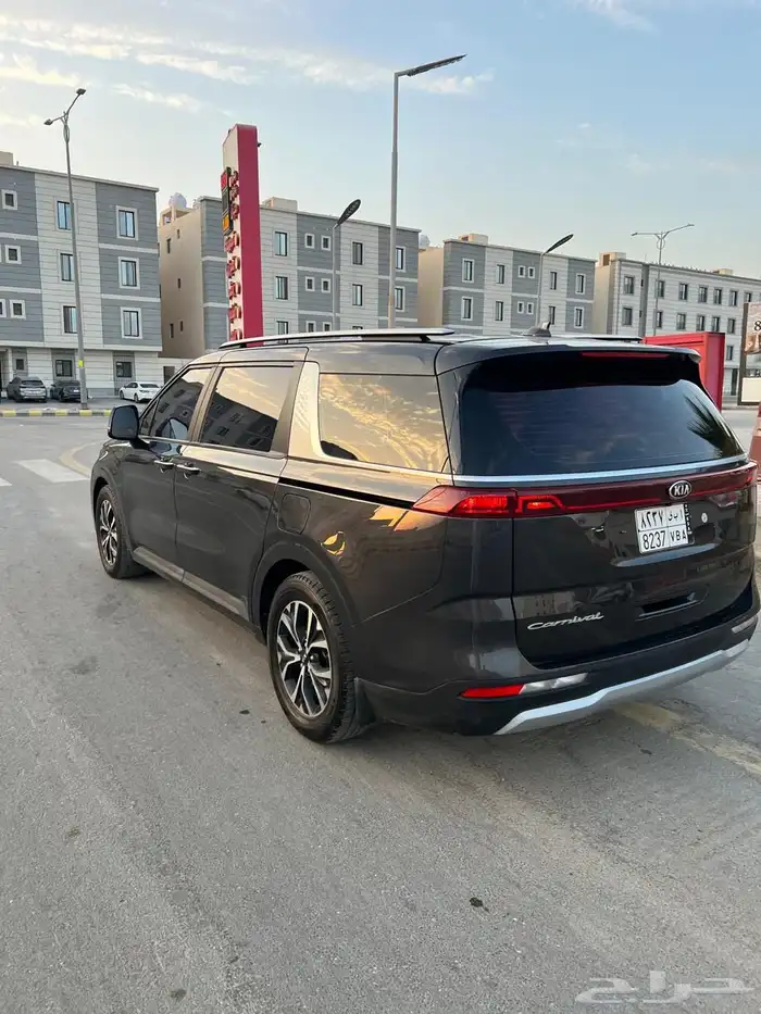 كيا كرنفال ديزل 2021 5